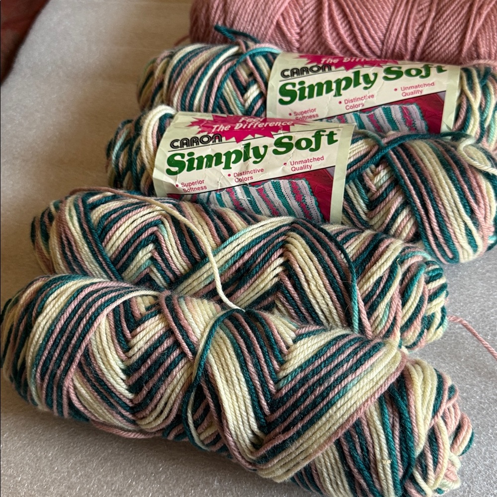 Carbon Simply Soft Yarn - Pink and Multicolor - Picture 4 of 6
